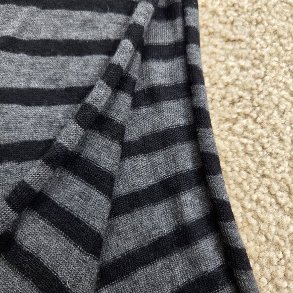 NWOT Burberry Knit Cashmere Striped Curved Scarf - Picture 8 of 10